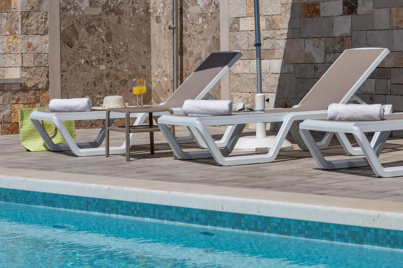 Heritage Hotel Liberan Podgora Exterior photo